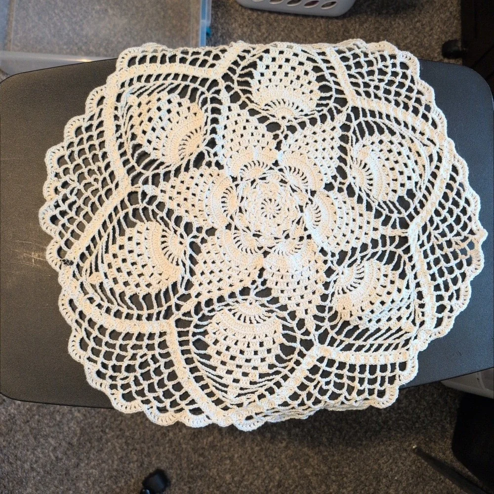 Doilie lot of 4 VTG White Pineapple & Rose Whirl 70's 80's Cottagecore Grandma
